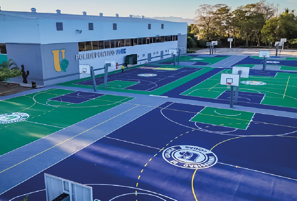 Cancha deportiva rehabilitada por SiCar Farms